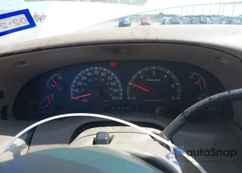 2002 Ford F-150 Lariat/Xlt из США, поврежденный, VIN 1FTRW07L42KB08327